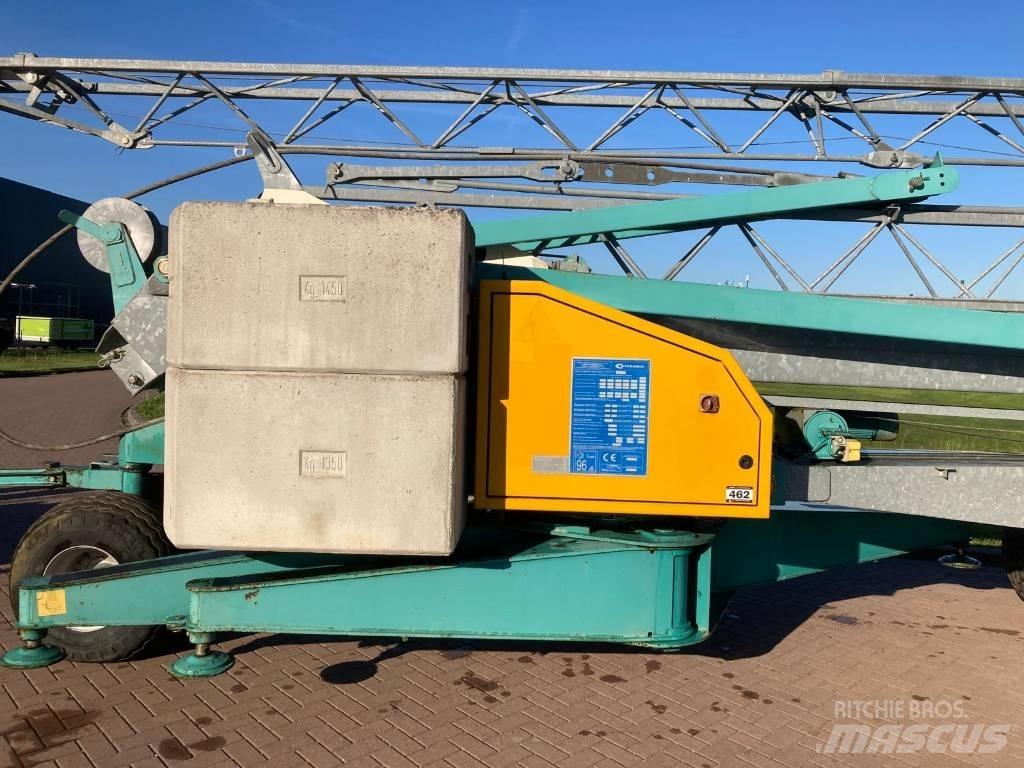 Cattaneo CM76B Self erecting cranes