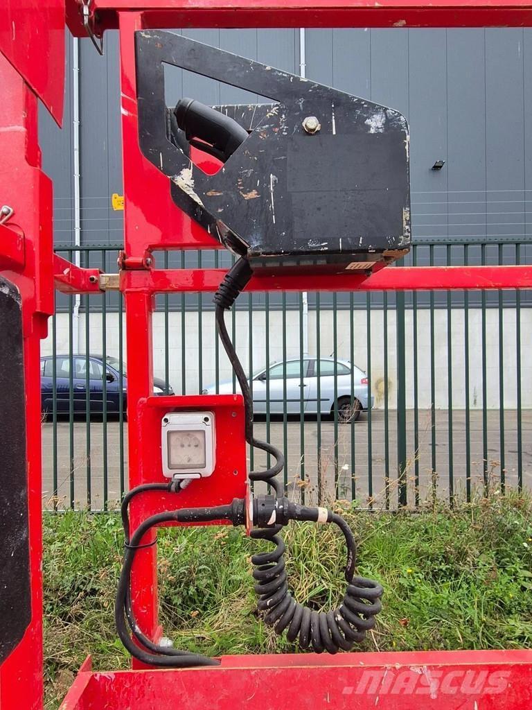 JLG 6rs Scissor lifts