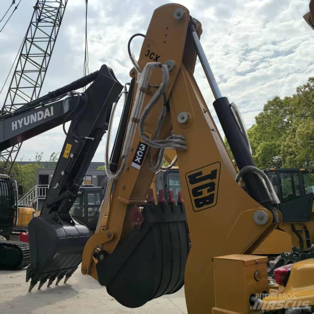 JCB 3 CX Backhoe loaders