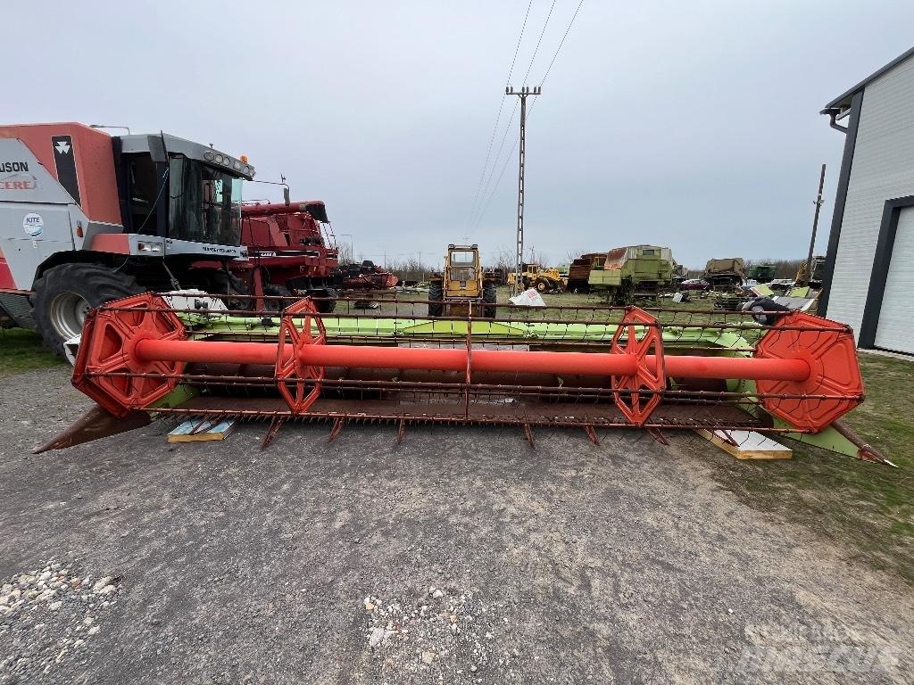 CLAAS C 600 Combine harvester heads