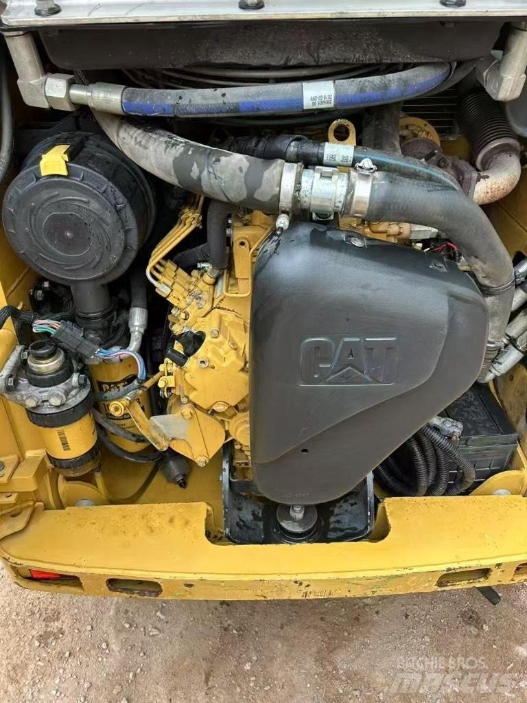 CAT 226 B 3 Skid steer loaders