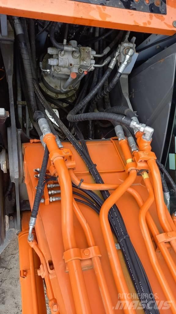 Hitachi ZX 210 LC Crawler excavators