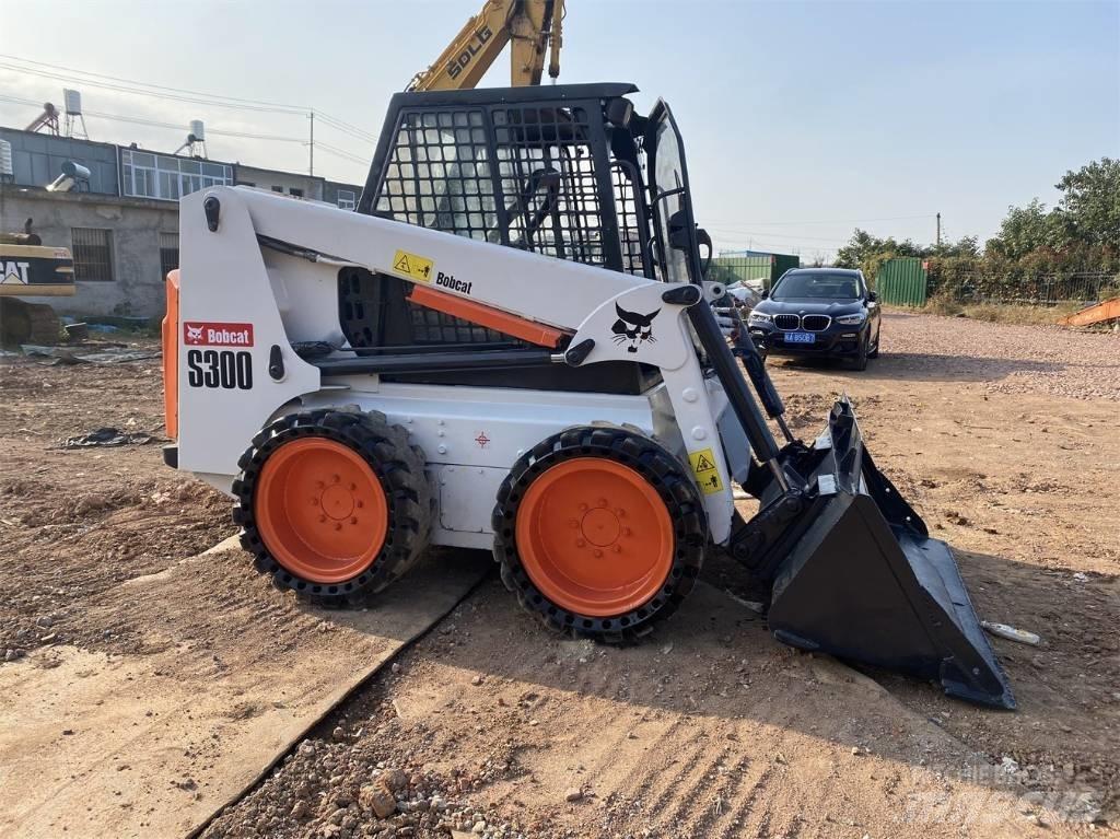 Bobcat S 300 Skid steer loaders