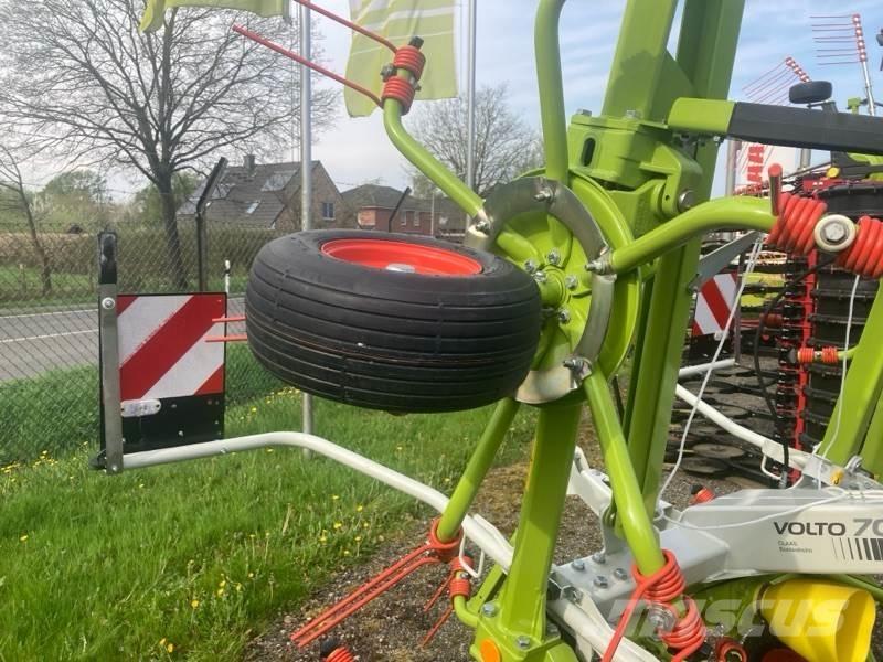 CLAAS Volto 700 Rakes and tedders