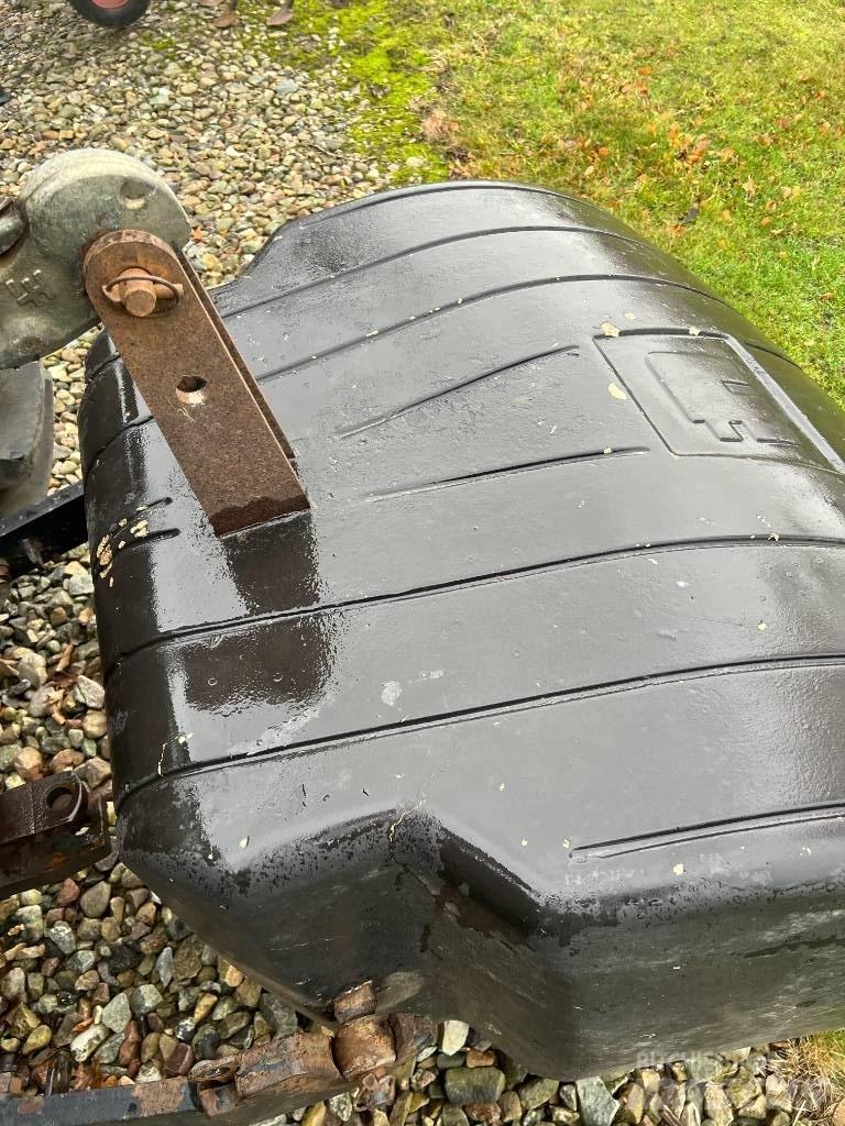 Allround 1500 Kg Front weights