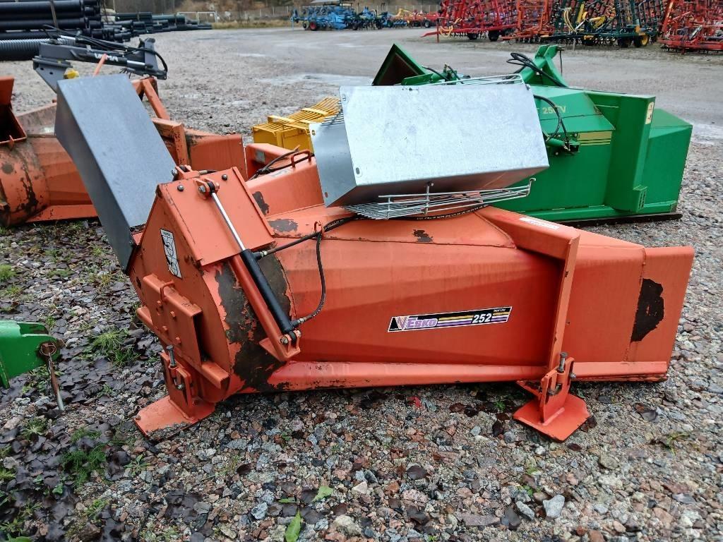 Esko 252 Snow throwers