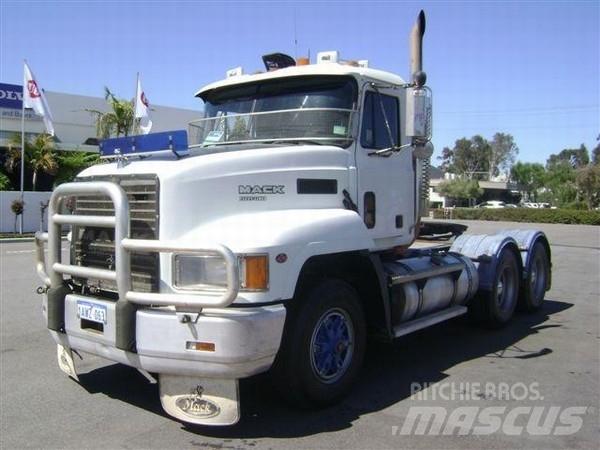Mack Fleetliner Tractor Units