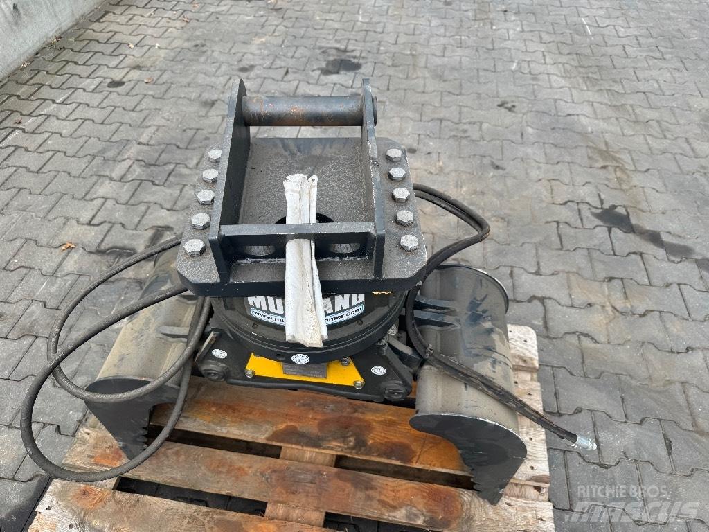 Mustang GRP 150 CH Grapples