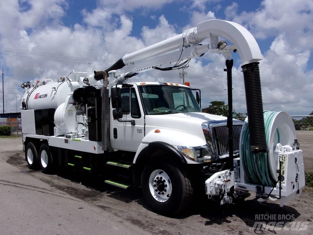 International 7400 Combi / vacuum trucks