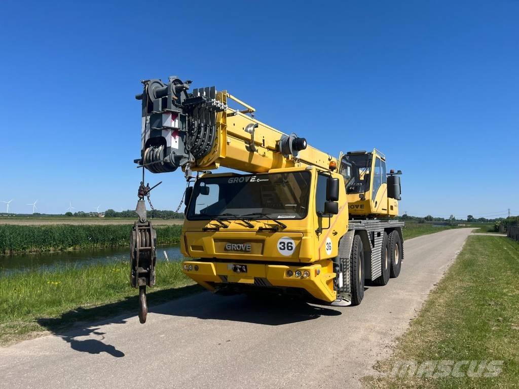 Grove GMK 3060 All terrain cranes