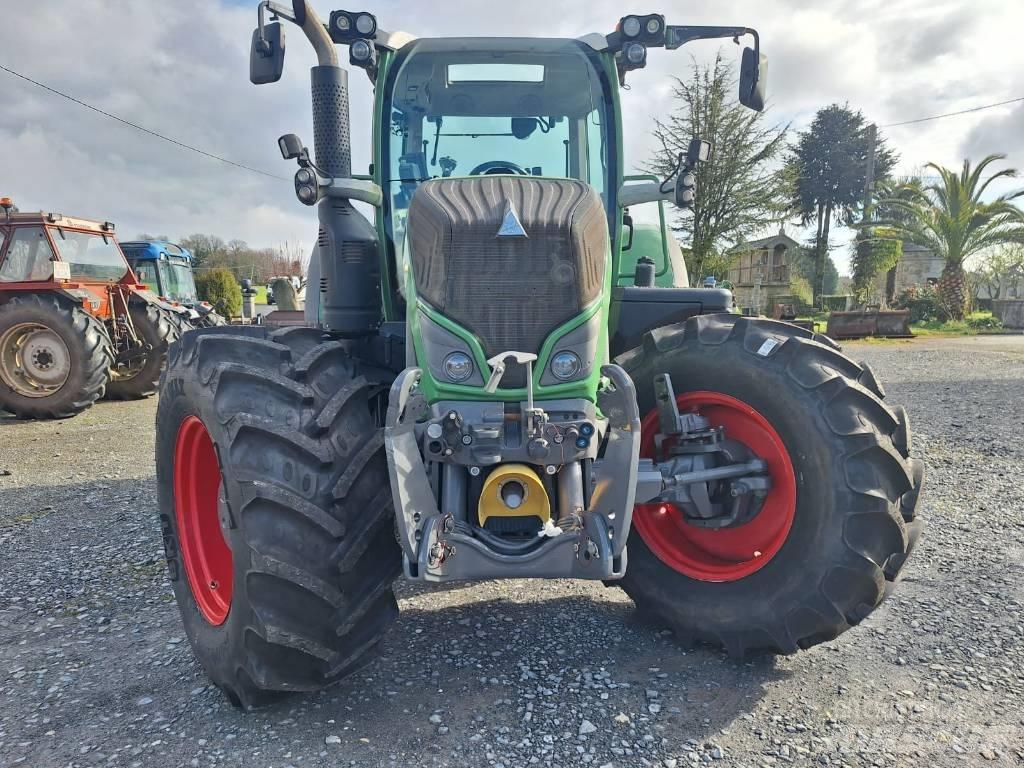 Fendt 716 Tractors