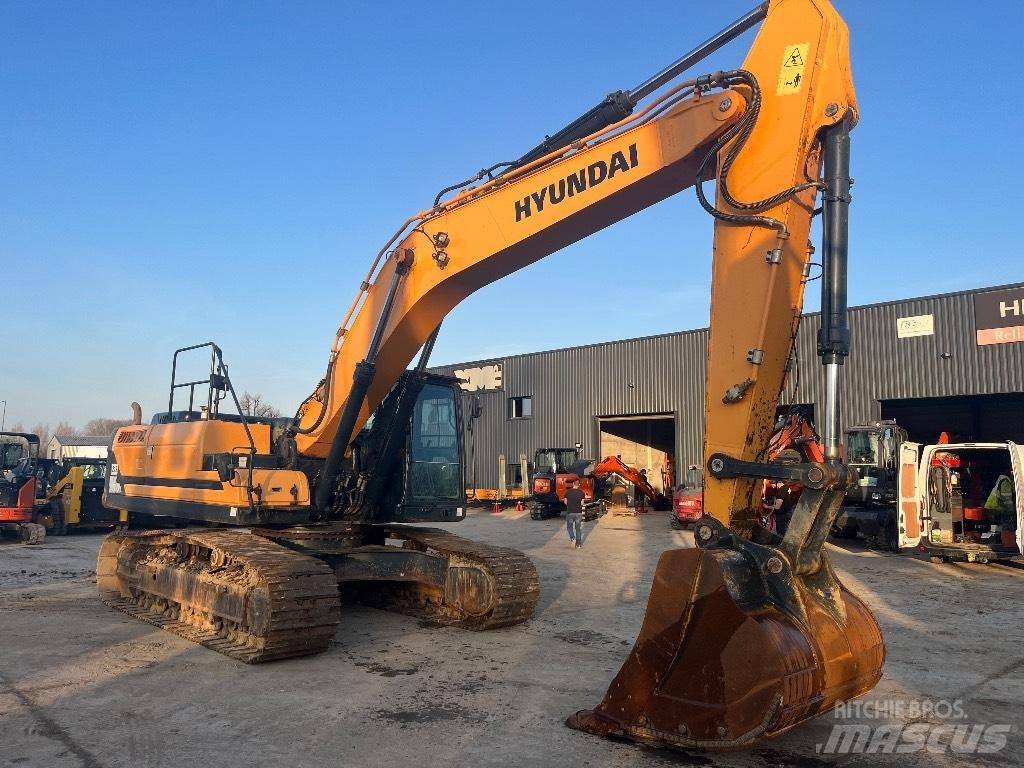 Hyundai HX 330 L Crawler excavators