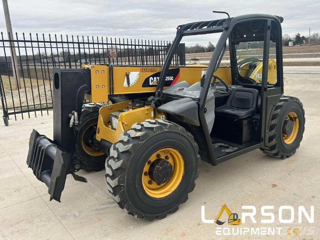 CAT TH255C Telescopic handlers