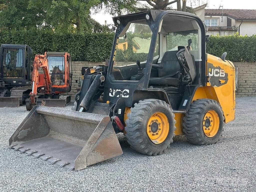 JCB 225 Mini loaders