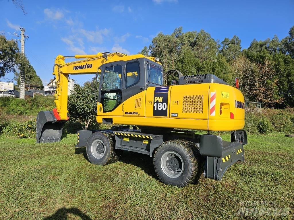 Komatsu PW 180-7 Wheeled excavators