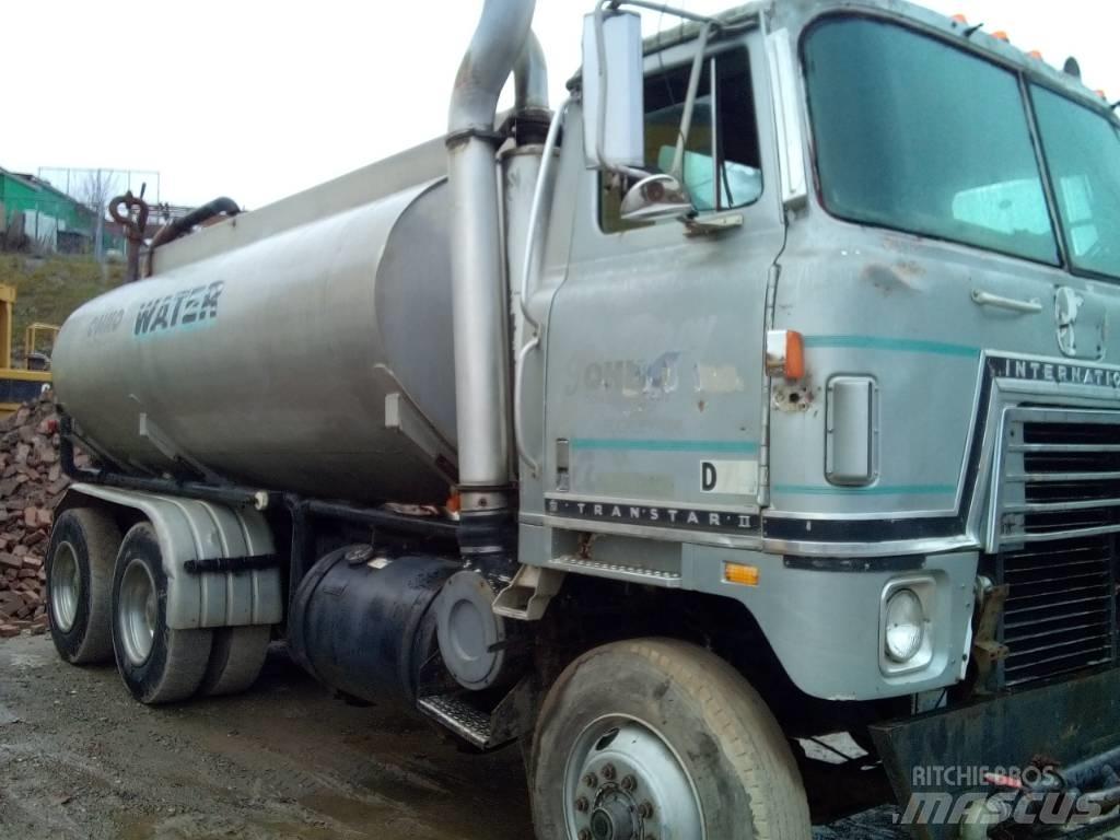 International 8V71D Vehicle transport trailers