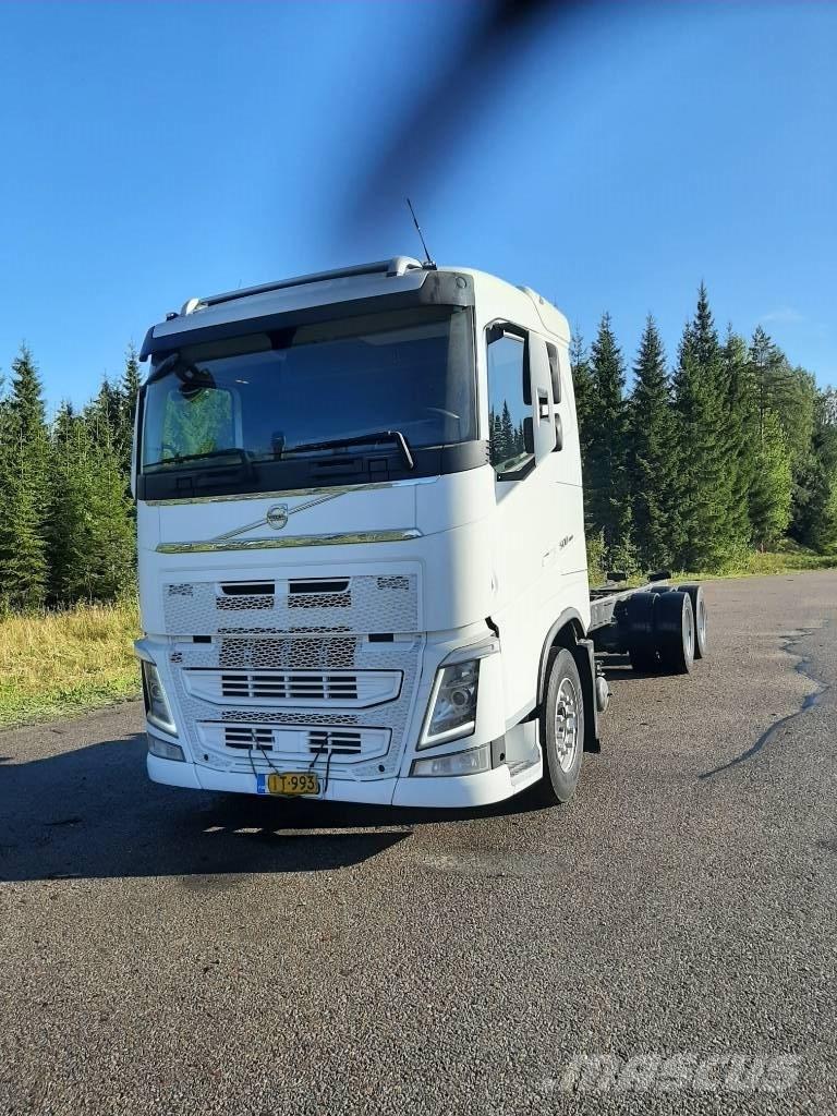 Volvo FH 13 Chassis Cab trucks