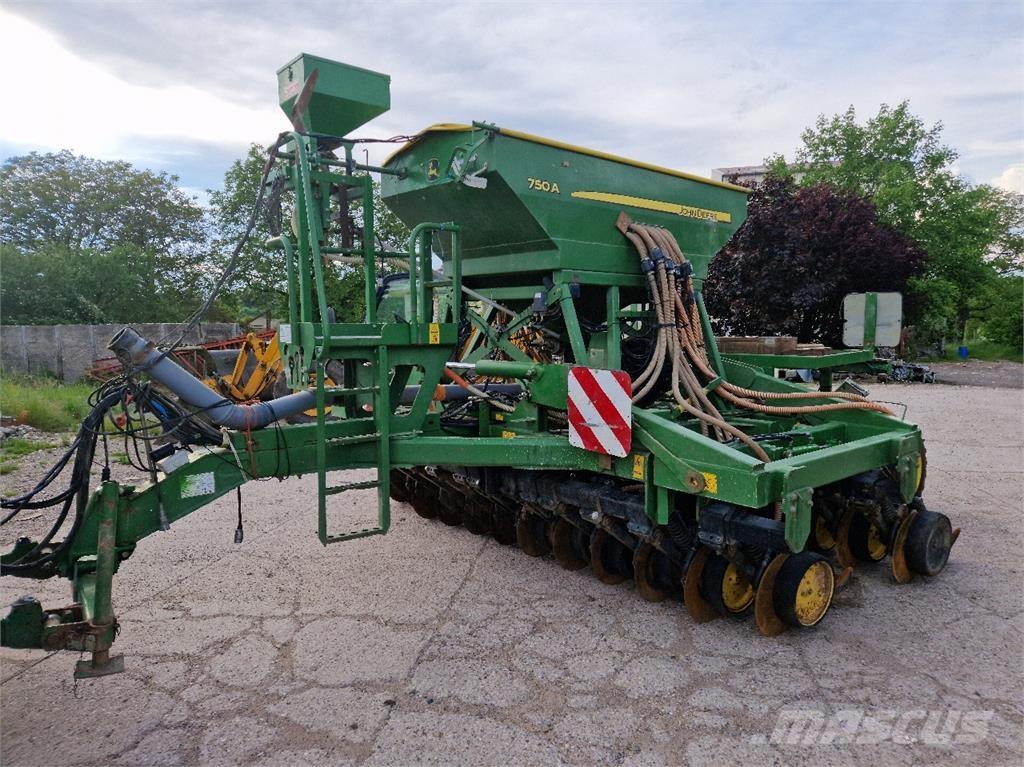 John Deere 750 A Combination drills