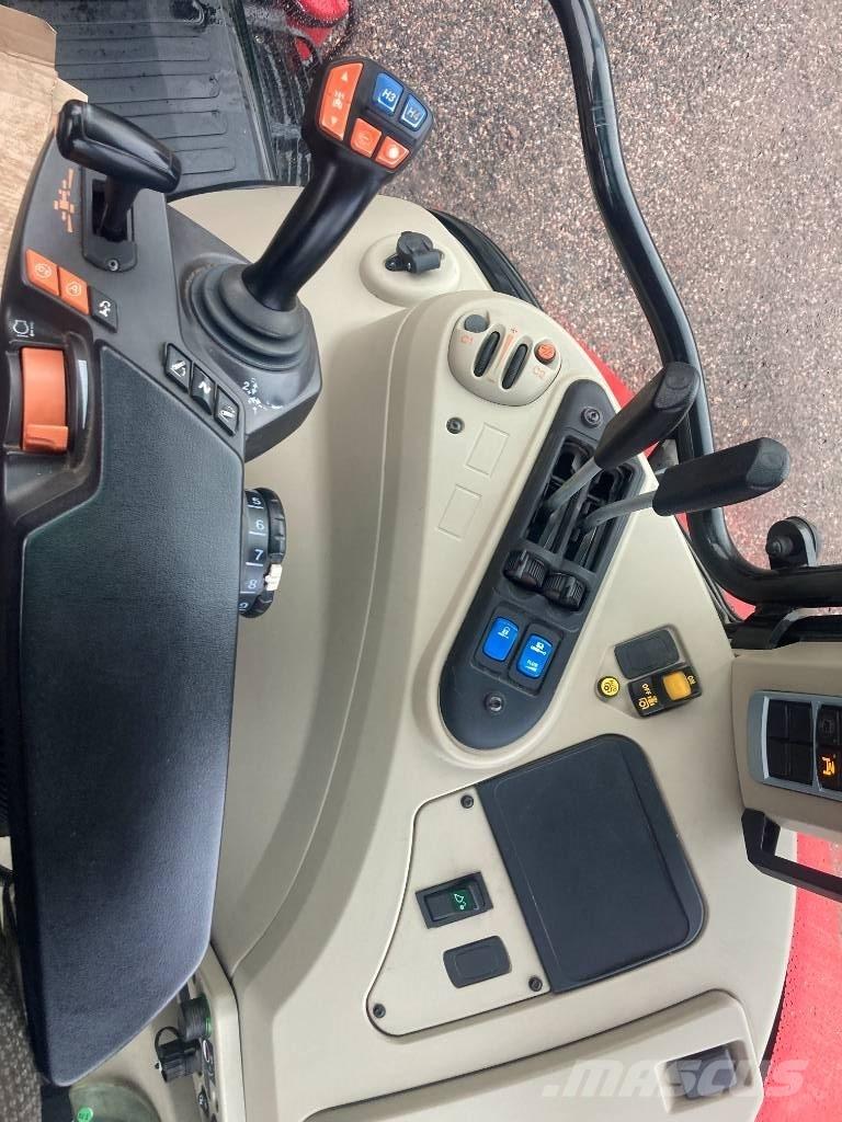 Massey Ferguson 5713 Tractors