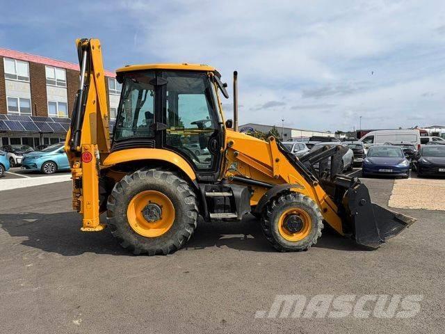 JCB 3 CX Backhoe loaders
