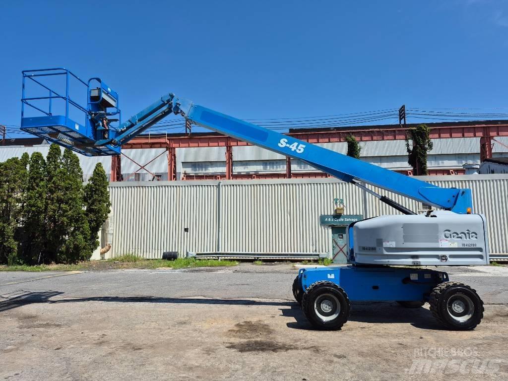 Genie S 45 Articulated boom lifts