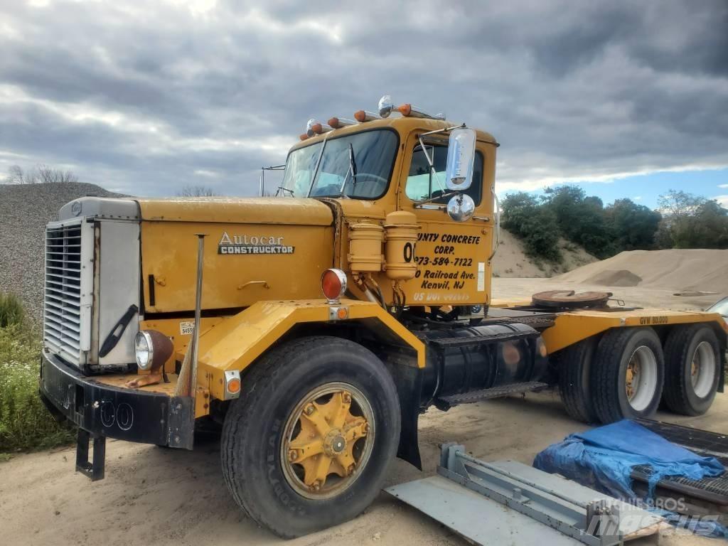 Autocar DC9964 Flatbed / Dropside trucks