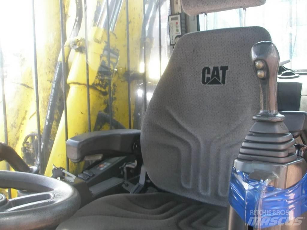 CAT M318F Wheeled excavators