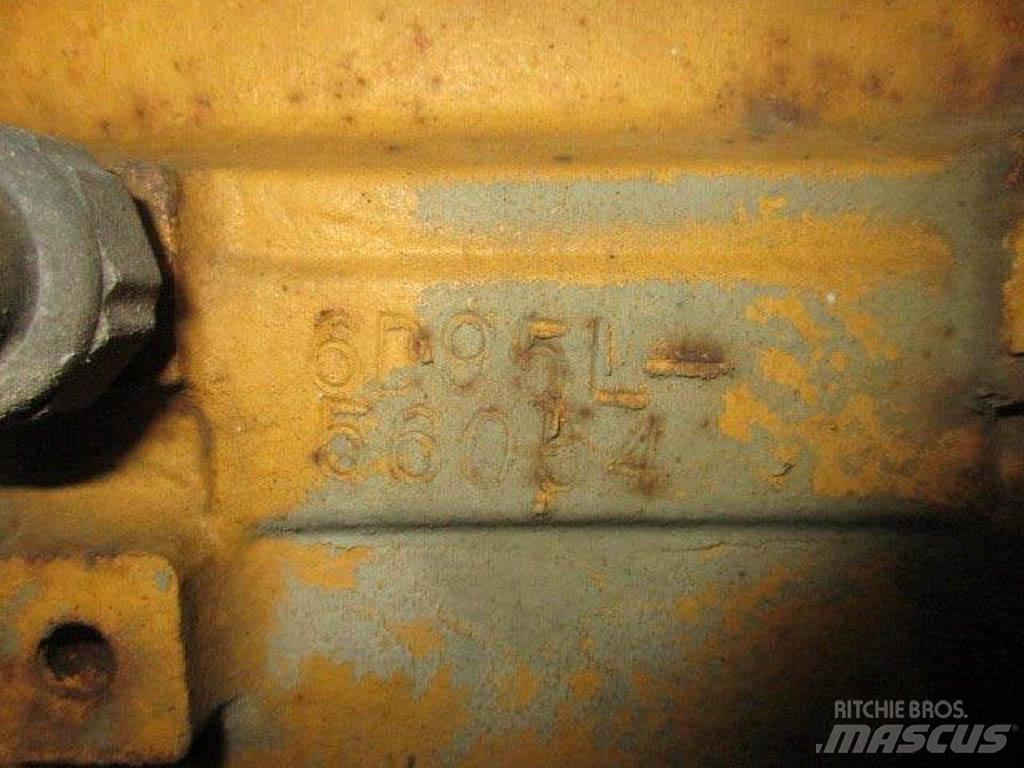 Komatsu WA100-1 Wheel loaders