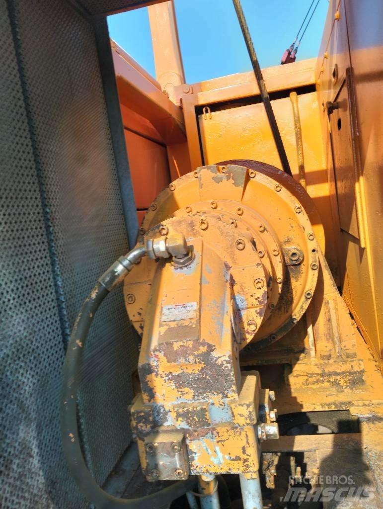 Kobelco 7150 Tracked cranes