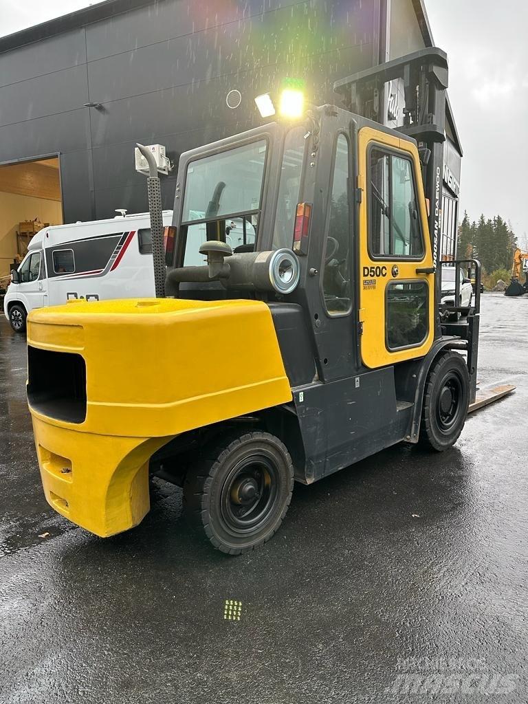 Doosan Daewoo D50-C2 Diesel trucks