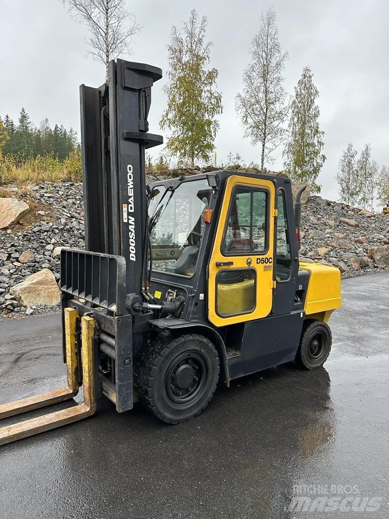 Doosan Daewoo D50-C2 Diesel trucks
