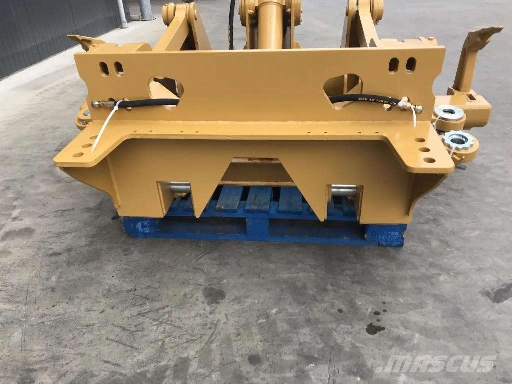 CAT 120M2 Scarifiers