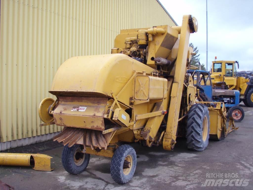 Clayson M 80 Combine harvesters