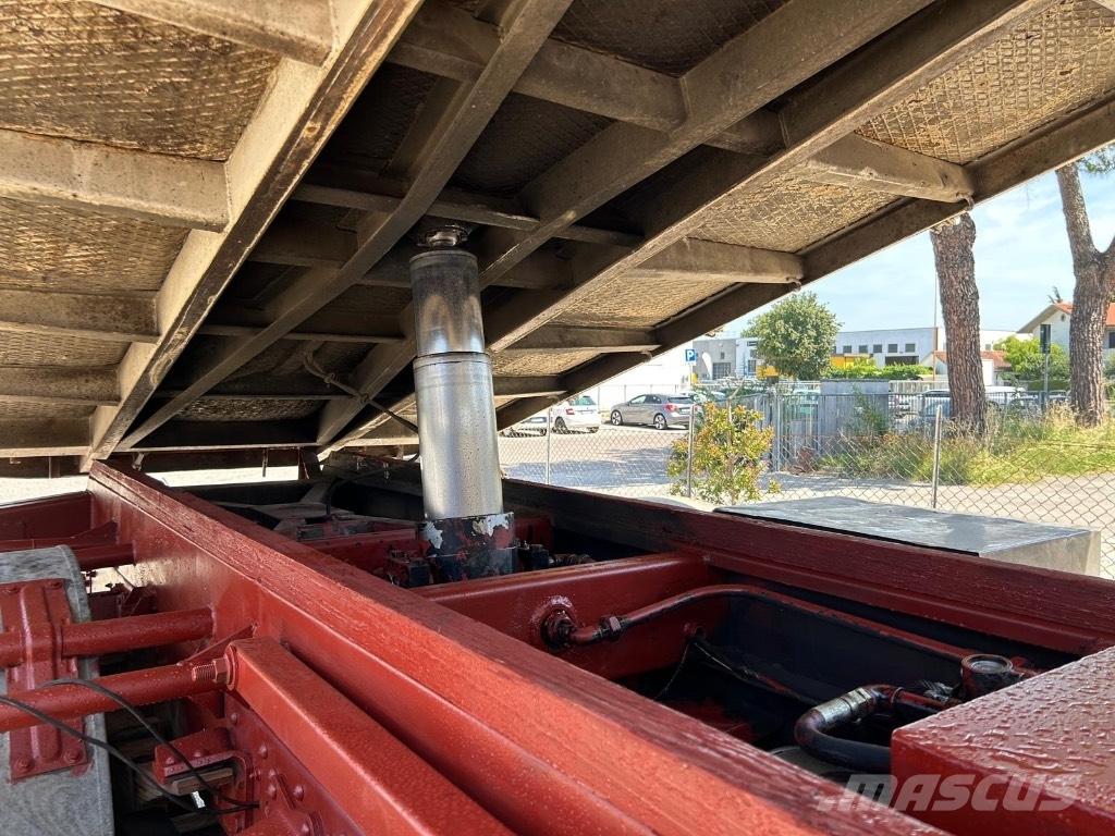 Iveco 120E18K Flatbed / Dropside trucks