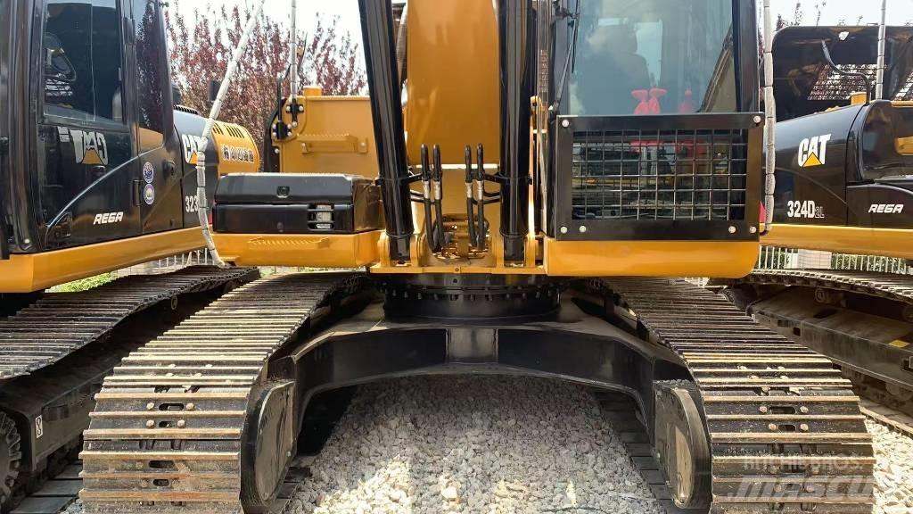 CAT 325 Crawler excavators