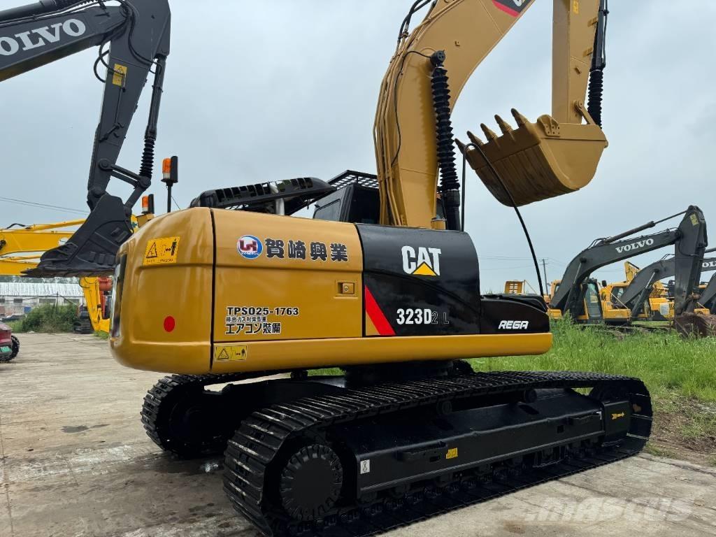 CAT 323D2 Crawler excavators