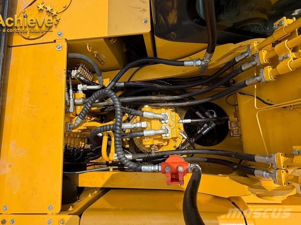 Komatsu PC 300 Crawler excavators