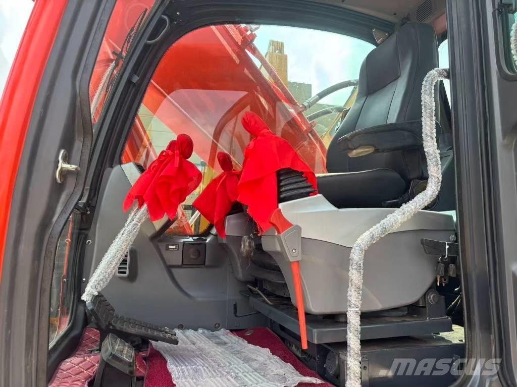 Doosan 225 LC Crawler excavators