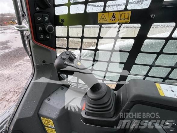 Bobcat T76 Skid steer loaders