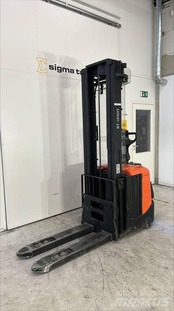 BT SPE 160 L Self propelled stackers