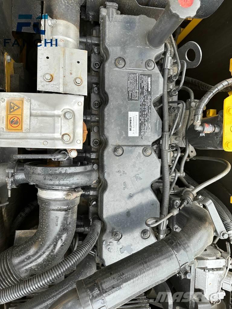 Komatsu 200-8 Crawler excavators