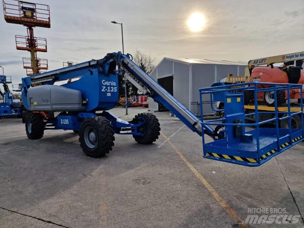 Genie Z 135/70 Articulated boom lifts