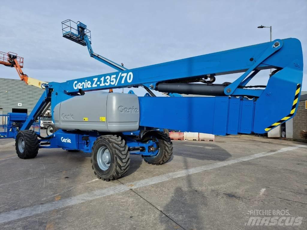 Genie Z 135/70 Articulated boom lifts