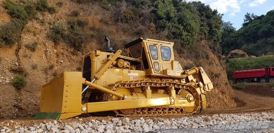 CAT D9G Crawler dozers