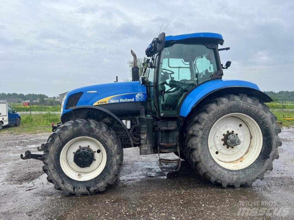 New Holland T 7070 Tractors
