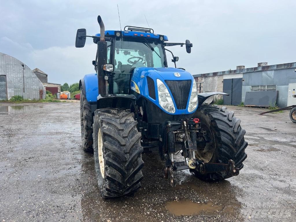 New Holland T 7070 Tractors