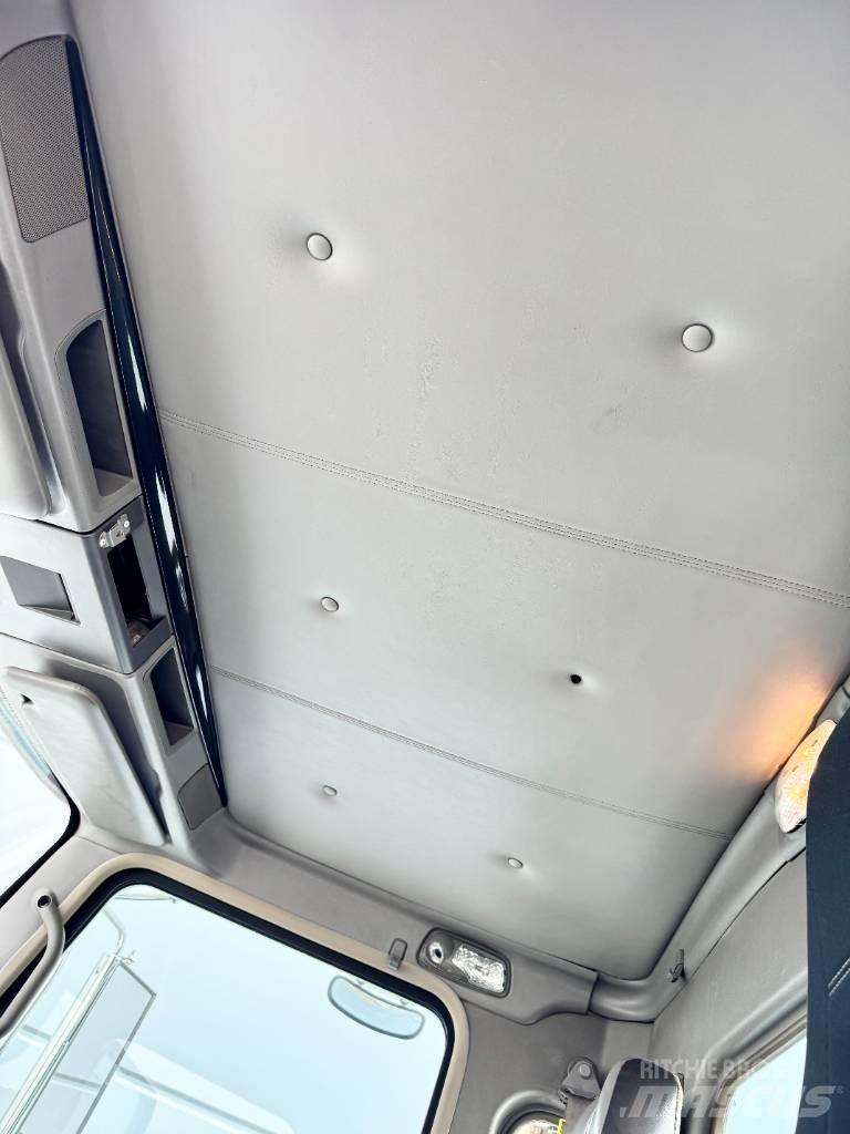 Kenworth T800 Tractor Units
