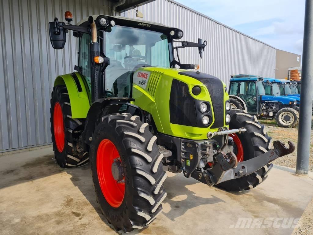 CLAAS Arion 440 CIS Tractors
