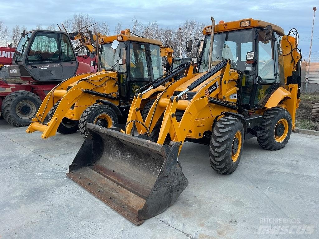 JCB 2 CX Backhoe loaders