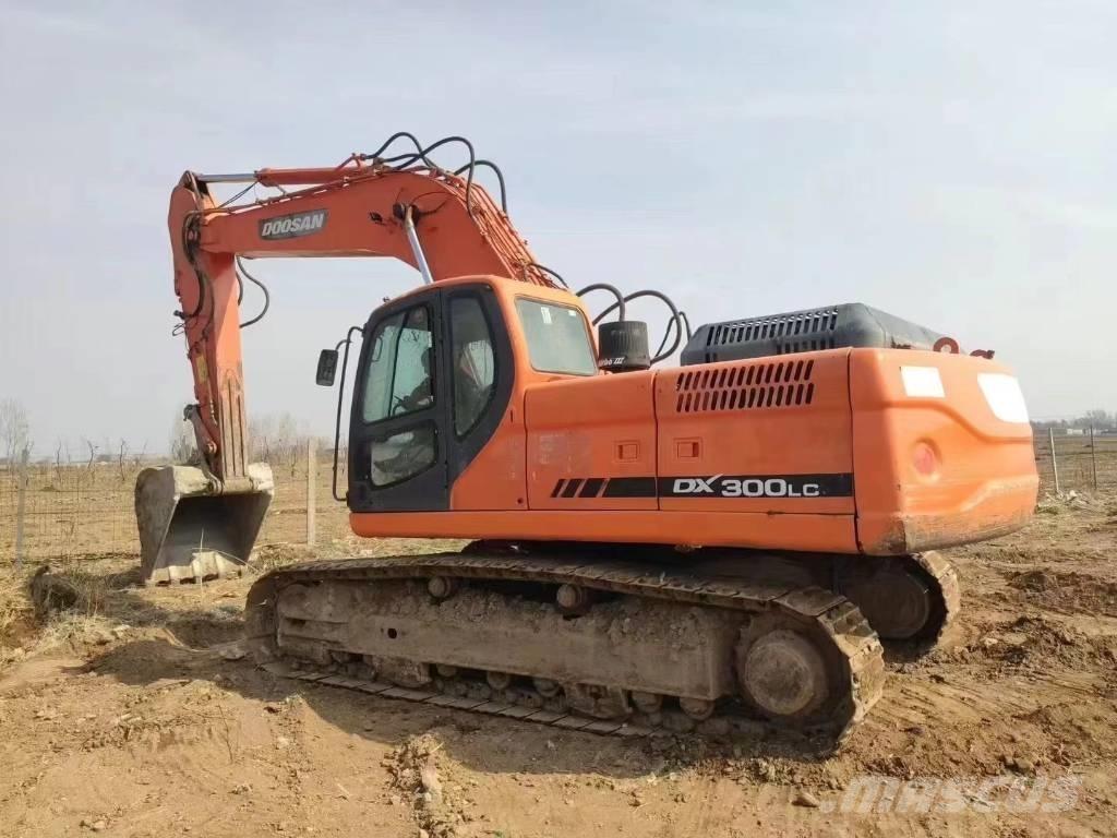 Doosan DX300 Crawler excavators